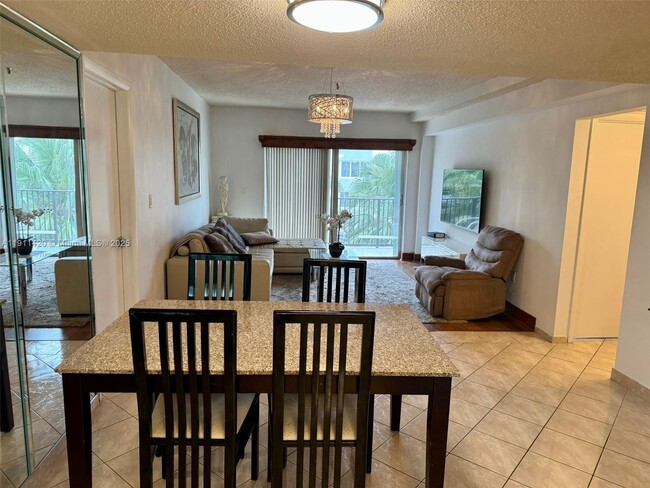 Foto del edificio - 201 180th Dr