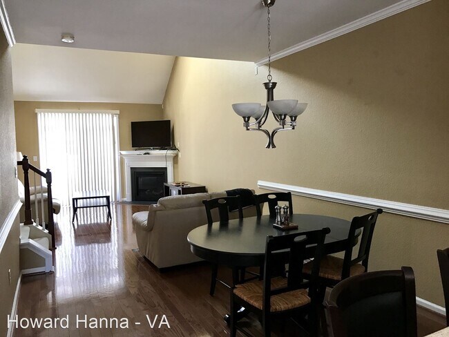 Building Photo - 3 br, 2.5 bath House - 904 Canterwood Court