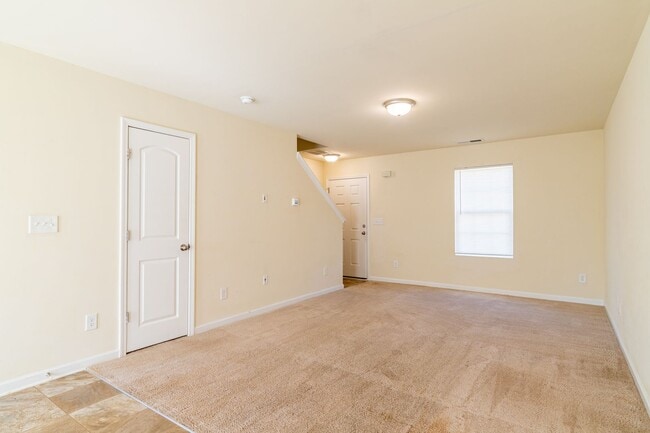 Foto del edificio - Conveniently Located Phenix City Home 3/2.5