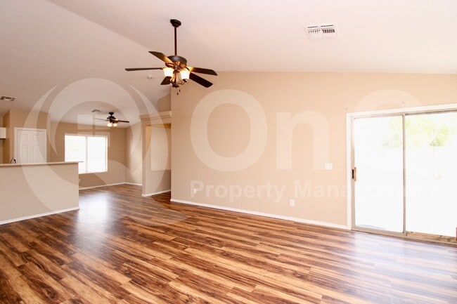 Building Photo - 2318 W Tanner Ranch Rd