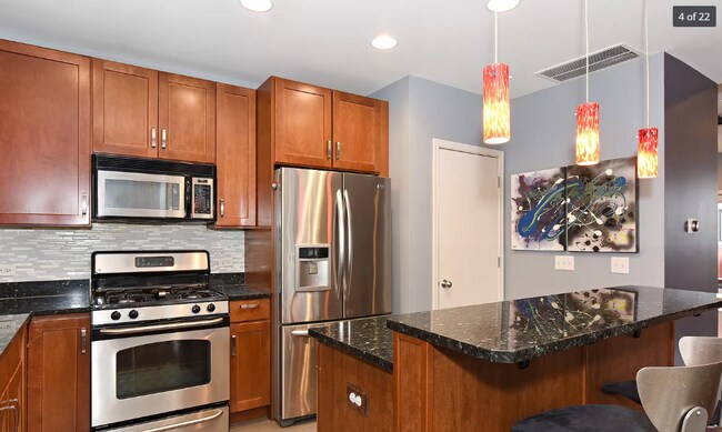 Foto del edificio - 2225 W Madison St