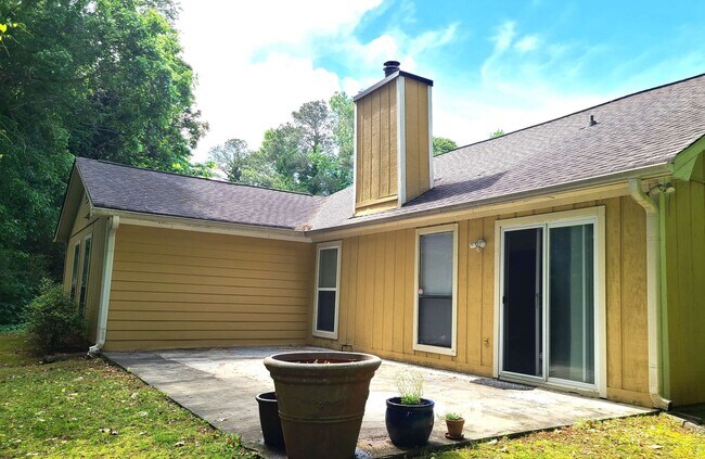 Foto del edificio - 2228 N Woods Ct