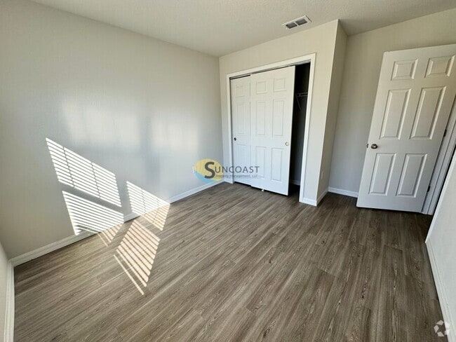 Building Photo - 7656 Mailes Ct
