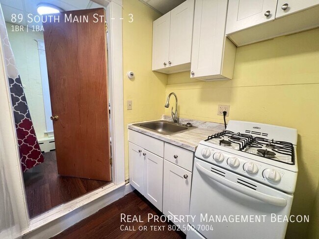 Building Photo - Downtown White River Junction 1 BR $1250 i...