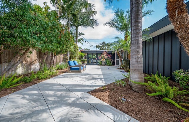 Building Photo - 7209 E Lanai St