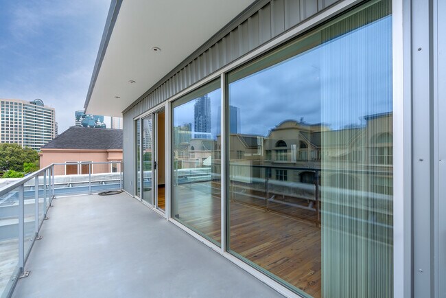 Foto del edificio - 448 W Market St
