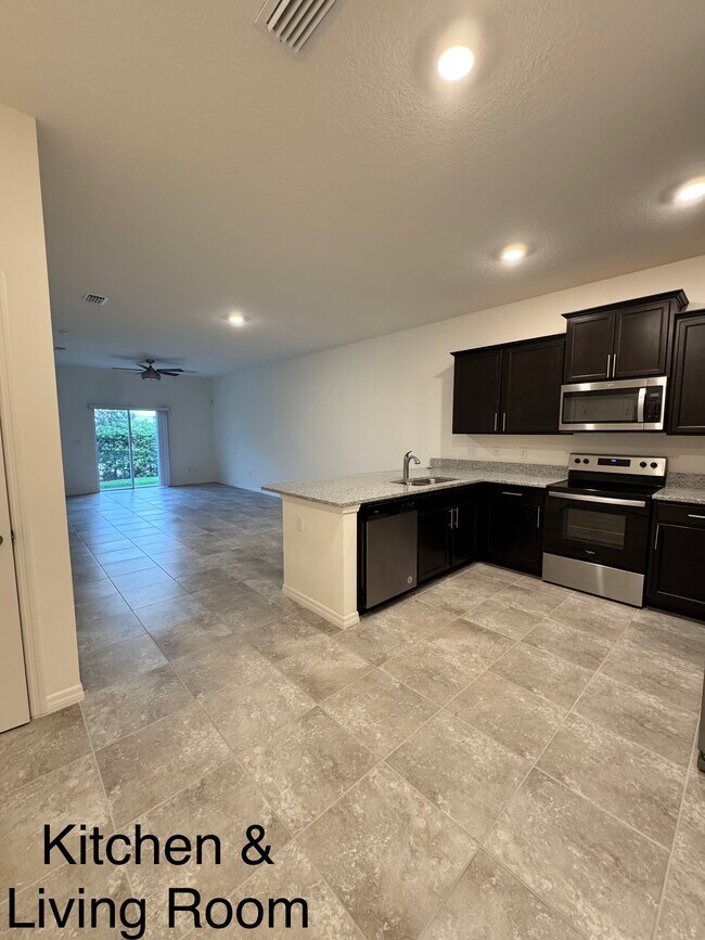 Building Photo - 2719 Ben Hogan Ct