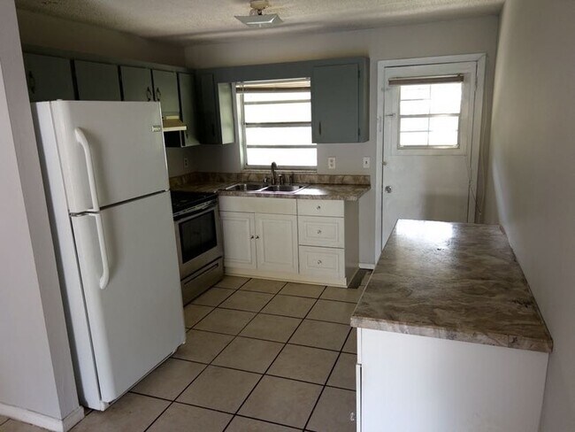 Foto del edificio - 2803 Griffin Rd