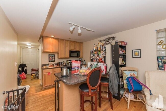 Foto del edificio - 2947 N Ashland Ave