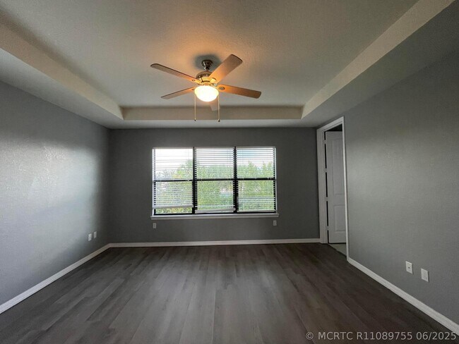 Building Photo - 4516 San Fratello Cir