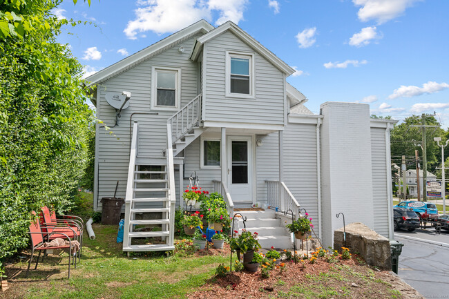 Building Photo - 308 Broad St