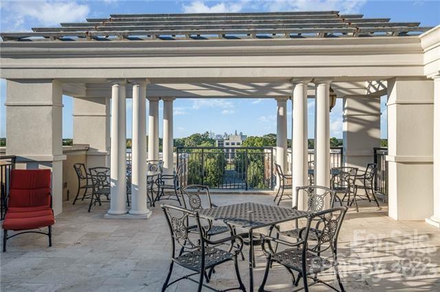 Foto del edificio - 4620 Piedmont Row Dr