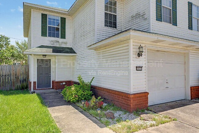 Building Photo - 3033 Mica St
