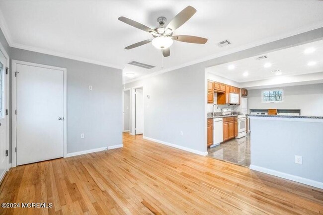 Building Photo - 175 Seabreeze Way