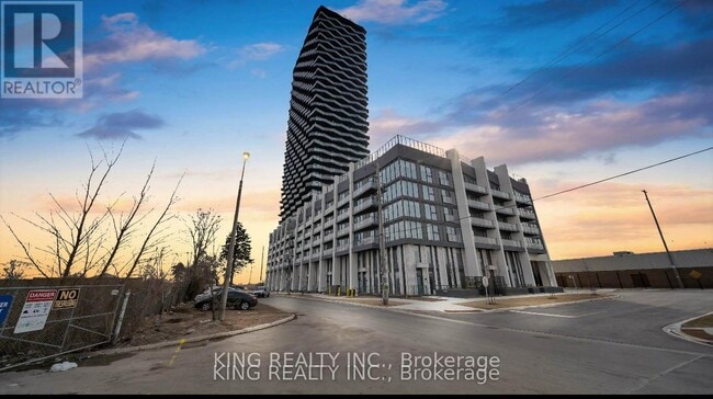 Building Photo - 36 Zorra St