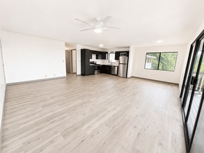 Building Photo - 74-5061-5061 Palani Rd
