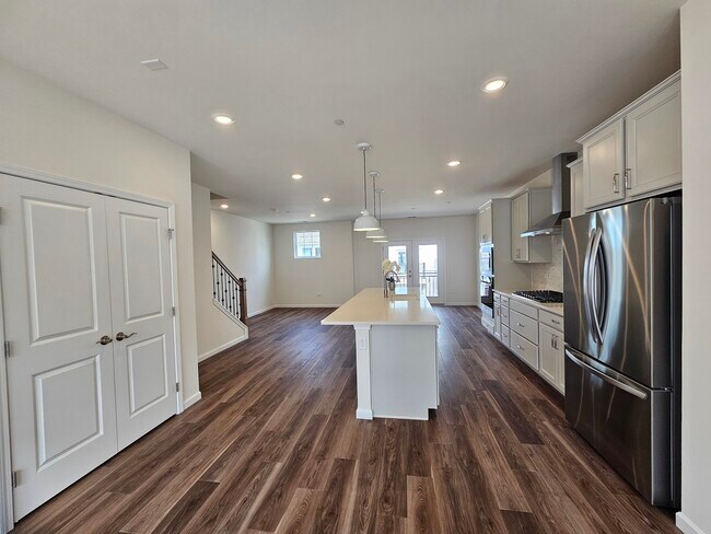 Foto del edificio - 6303 Sandbelt Dr