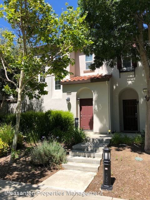 Foto principal - 2 br, 2 bath House - 288 W Adoncia Dr.
