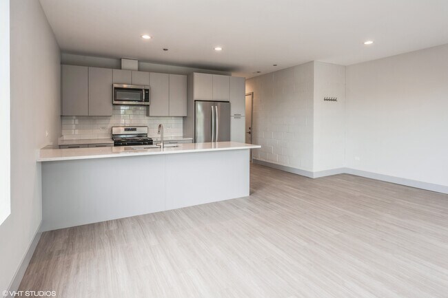 Foto del edificio - 6355 N Glenwood Ave