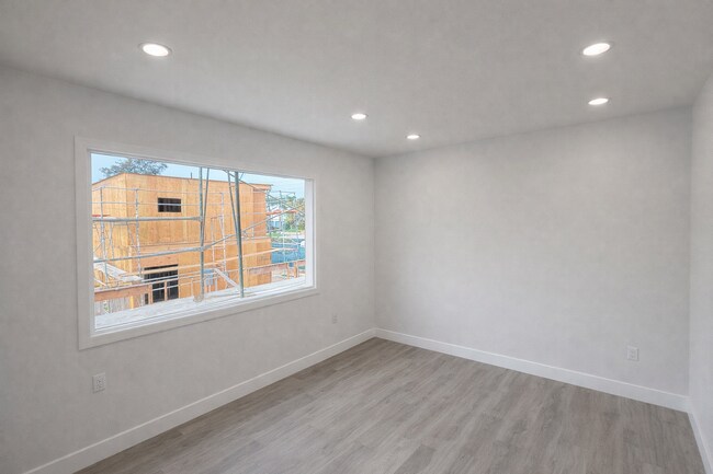 Foto del edificio - 2157 Balboa Ave