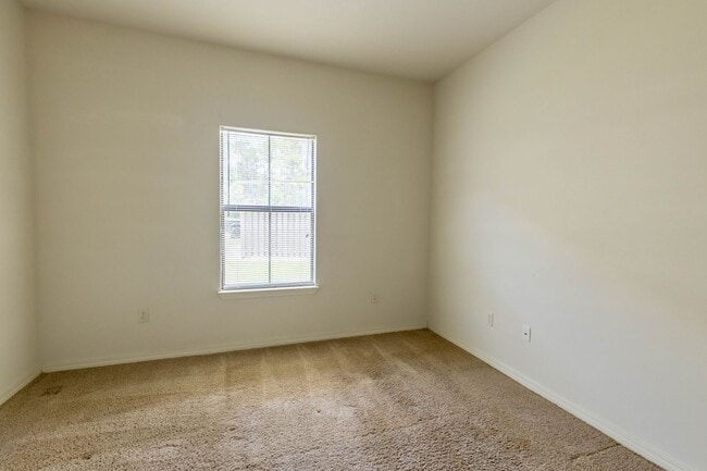 Building Photo - 15804 Adam Rd
