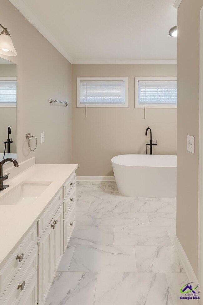 Foto del edificio - 102 Arbour Ct