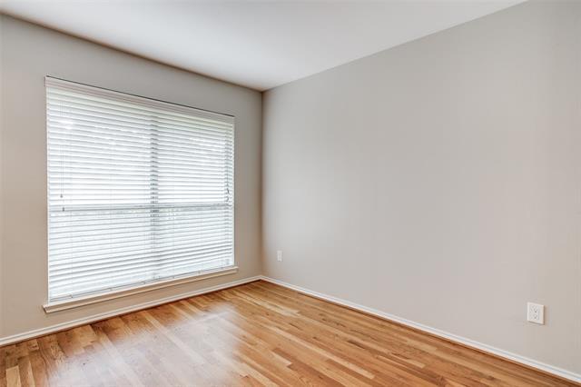 Foto del edificio - 4616 W Lovers Ln