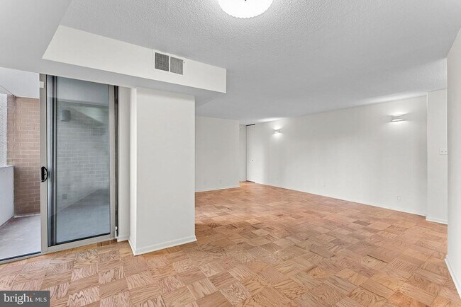 Foto del edificio - 4601 N Park Ave