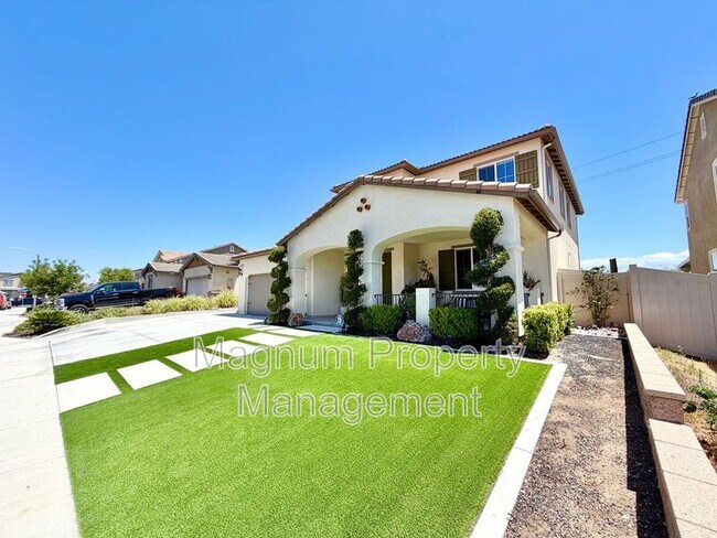 Foto del edificio - 34257 Swordfern Pl