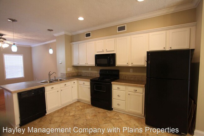 Building Photo - 2 br, 2.5 bath House - 1372 Gatewood Drive