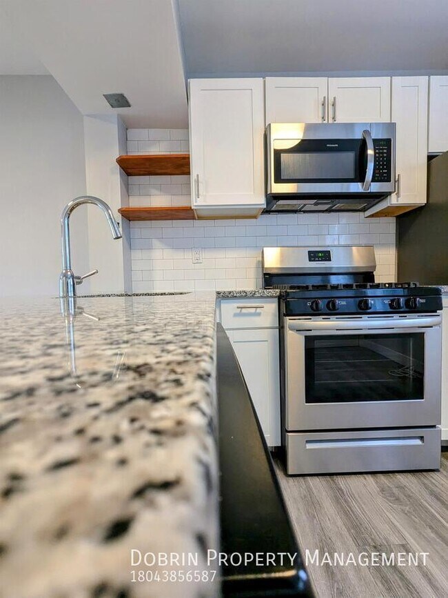 Building Photo - 1705 Colorado Ave