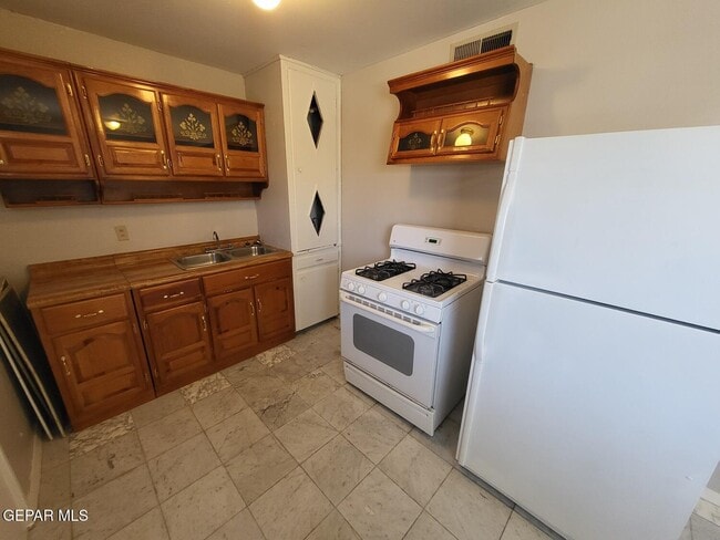 Foto del edificio - 1421 St Johns Dr