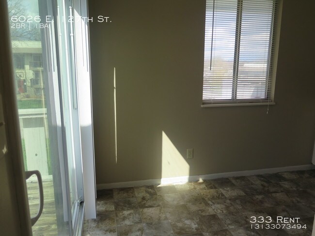 Foto del edificio - 6026 E 127th St
