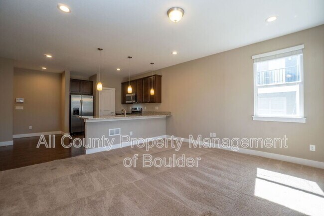 Foto del edificio - 779 Robert St