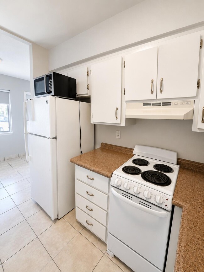 Building Photo - 1814 E Oakland Park Blvd
