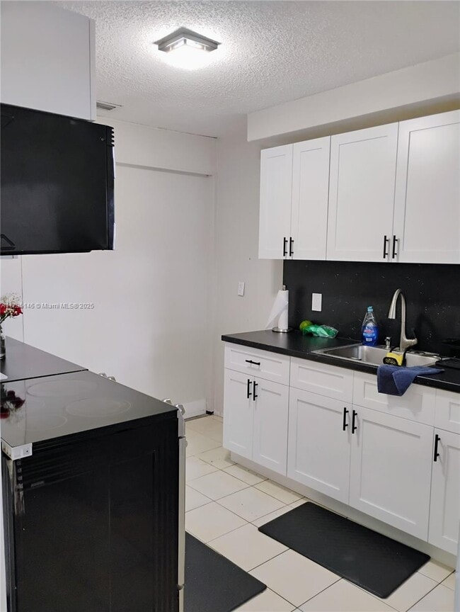 Building Photo - 252 S Biscayne River Dr