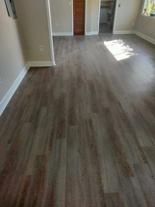 Foto del edificio - 1509 Wooten Rd