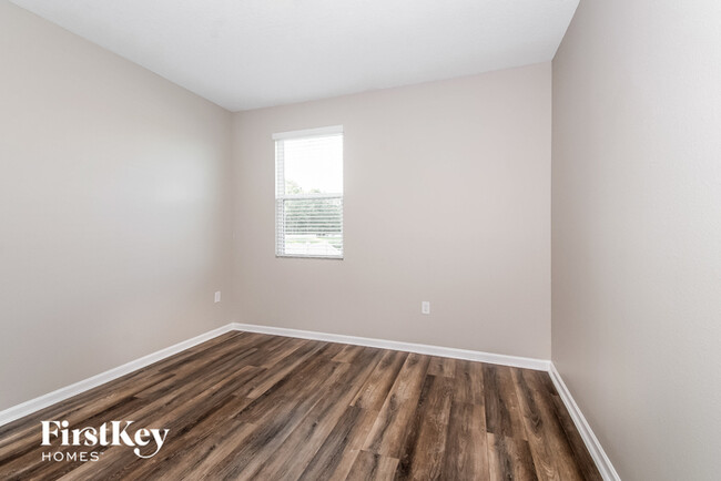 Foto del edificio - 9002 Tahoe Lane