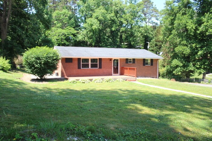 Primary Photo - Beautiful All Brick Home in Powell