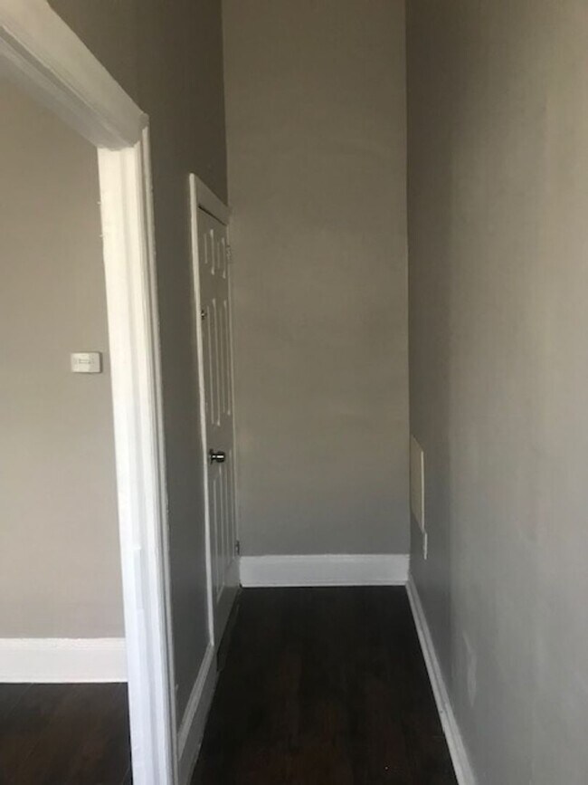 Photo - 2315 Ann St Apartment