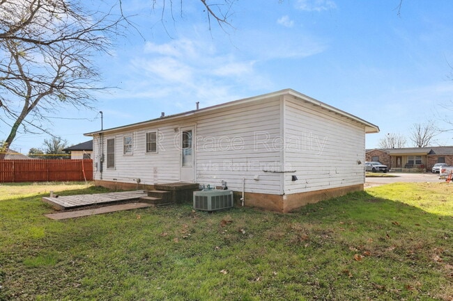 Foto del edificio - 103 N Tyler St