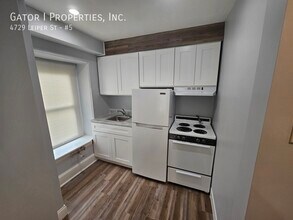 Building Photo - 4729 Leiper St