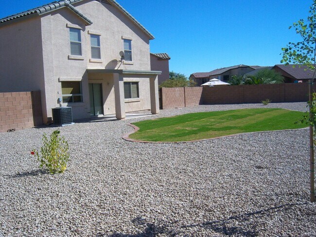 Building Photo - 4BR / 2.5BA Home with Expansive Lot – 2-Ca...