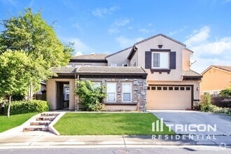 Building Photo - 8032 Halesworth Dr