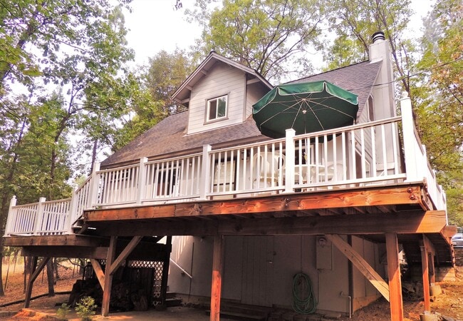 Building Photo - 18894 Manzanita Dr