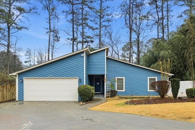 Building Photo - 2025 Kristian Way