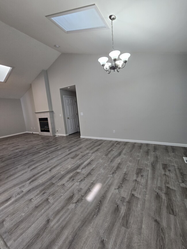 Building Photo - 1028 Aspen Grove Cir