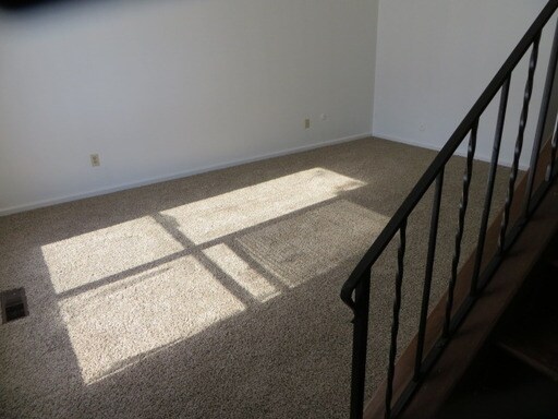 Building Photo - 969 Taylorsview Dr