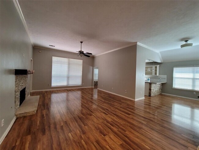 Foto del edificio - 8011 Aspen Dr