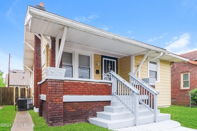 Building Photo - 243 S 43rd St